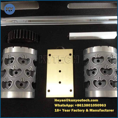 Kwaliteit  Paintball Herbal Capsule Maker Softgel Die Roll Tooling With Al Injection Wedge Fabriek